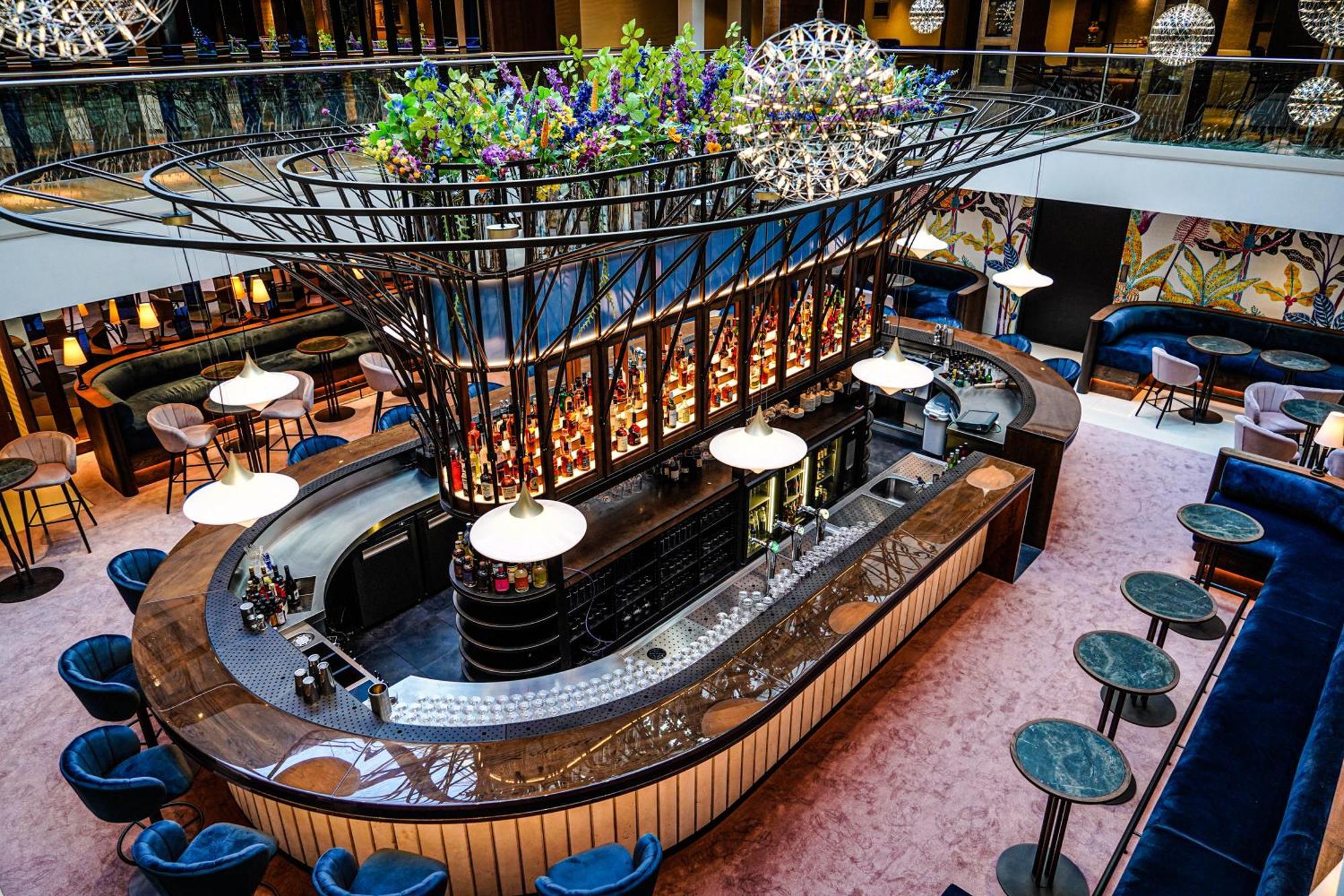 海牙希尔顿酒店 外观 照片 The bar at the London Edition